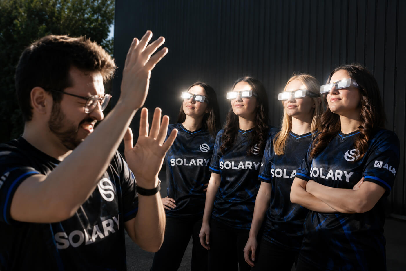 Visuel de campagne social-first Solary Eclipse x Lunettes Pour Tous